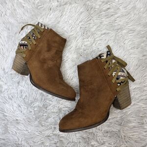 Corrina boho ankle boots sz 6